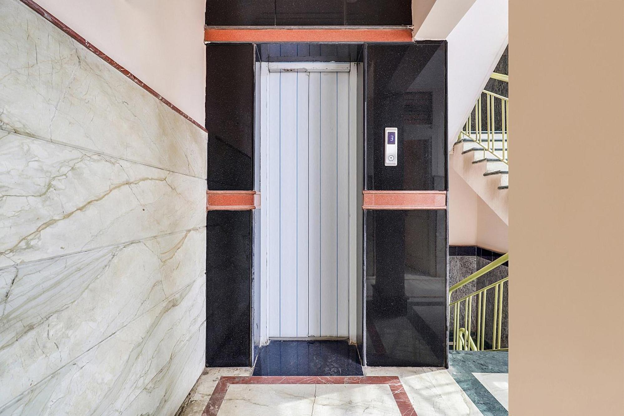 Hotel O Vasavi Residency Bangalore Eksteriør billede